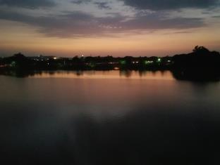Hotel Shiv Lake Bhuj Eksteriør billede